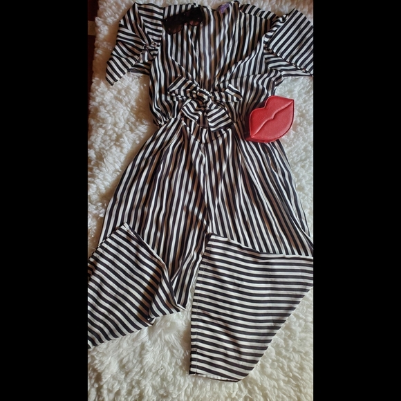 Stripe Jumpsuit - Picture 2 of 6